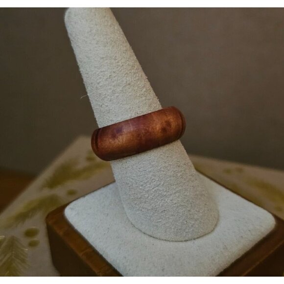 Size 8 Real Wood Unisex Ring Handcrafted Matte Finish Minimalist Jewelry - Picture 1 of 4